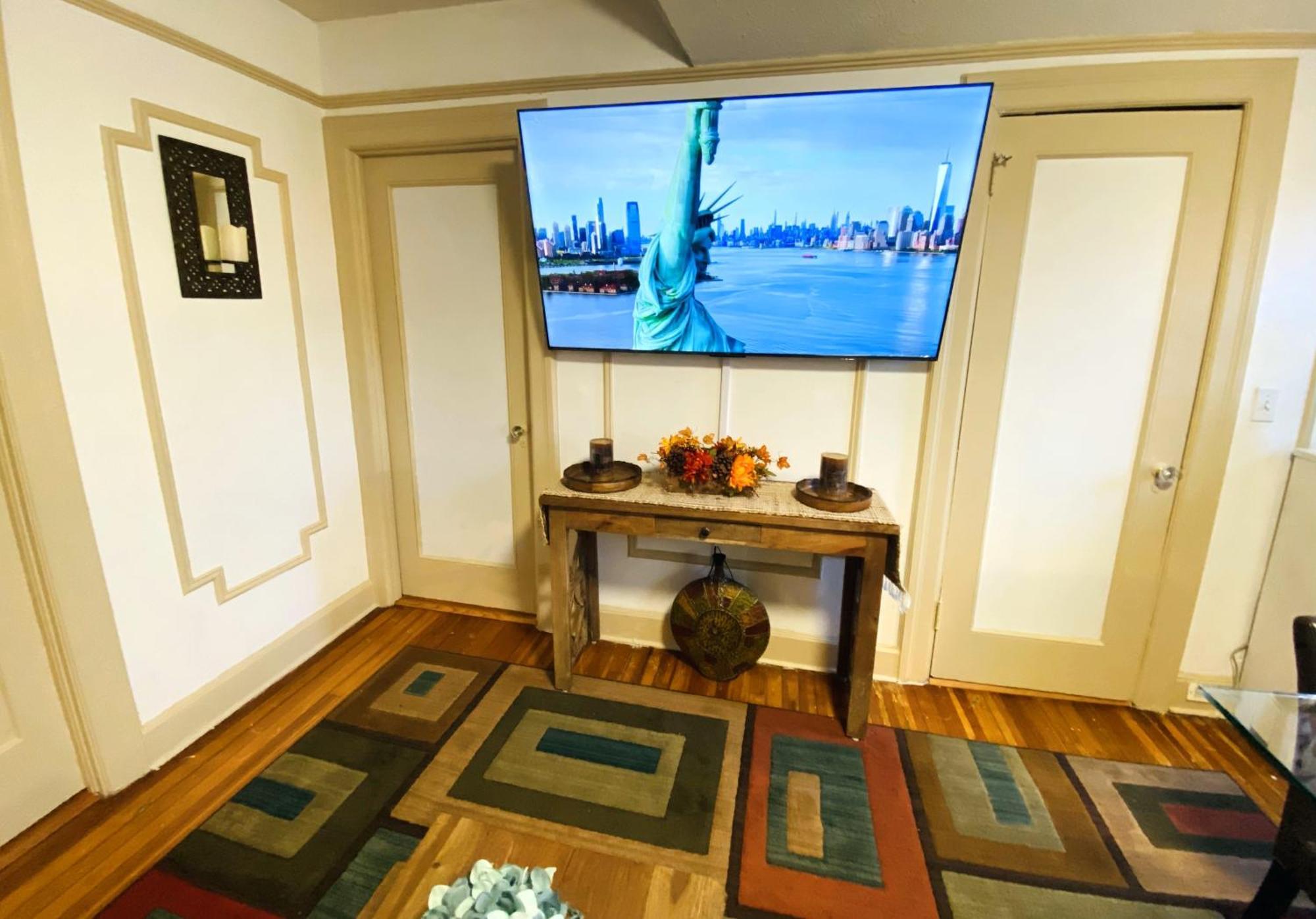 Nyc Cozy Private Bedroom With Free Parking & Near Subway - Business & Tourists นิวยอร์ก ภายนอก รูปภาพ