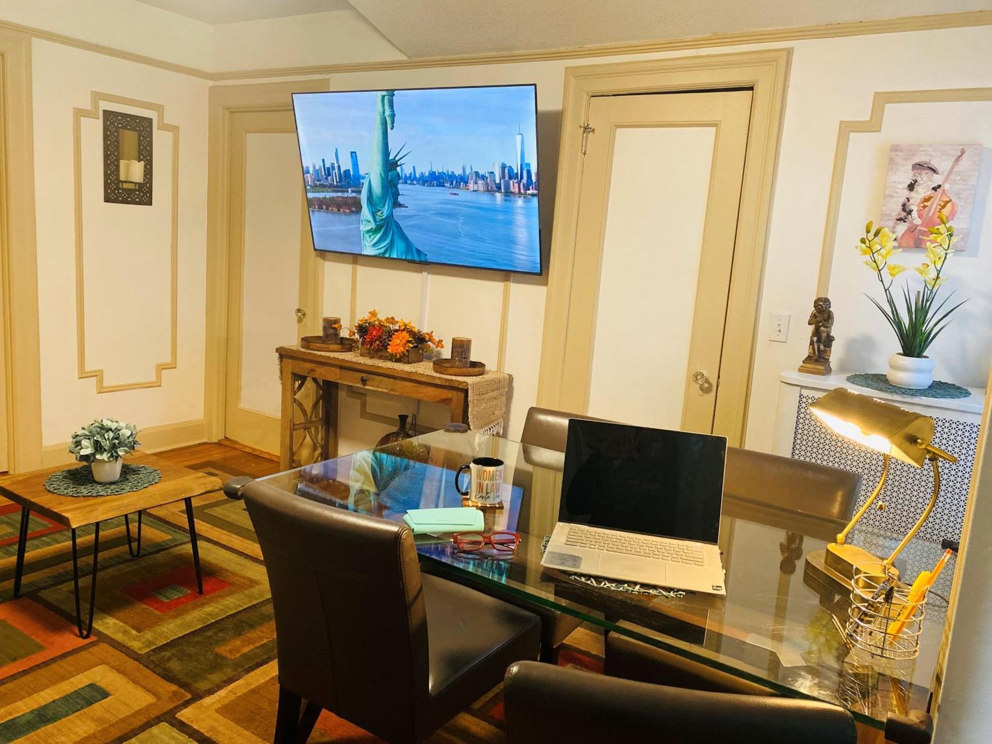 Nyc Cozy Private Bedroom With Free Parking & Near Subway - Business & Tourists นิวยอร์ก ภายนอก รูปภาพ